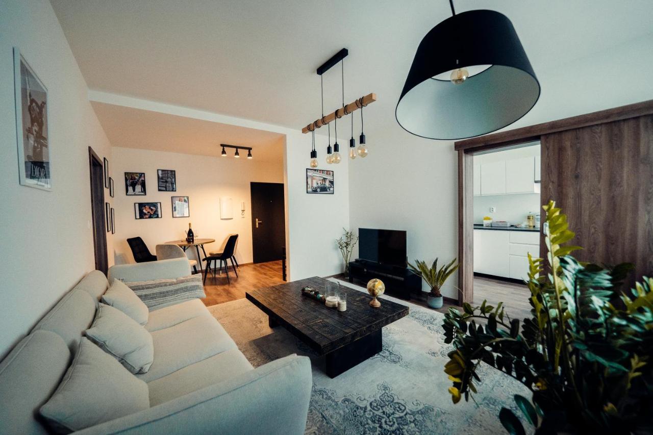 Tiffany Apartment Hotel Bratislava Exterior photo