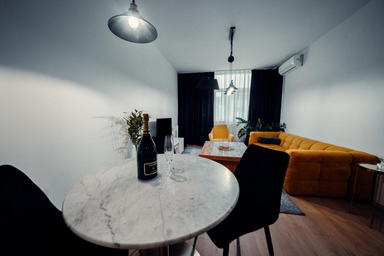 Tiffany Apartment Hotel Bratislava Exterior photo