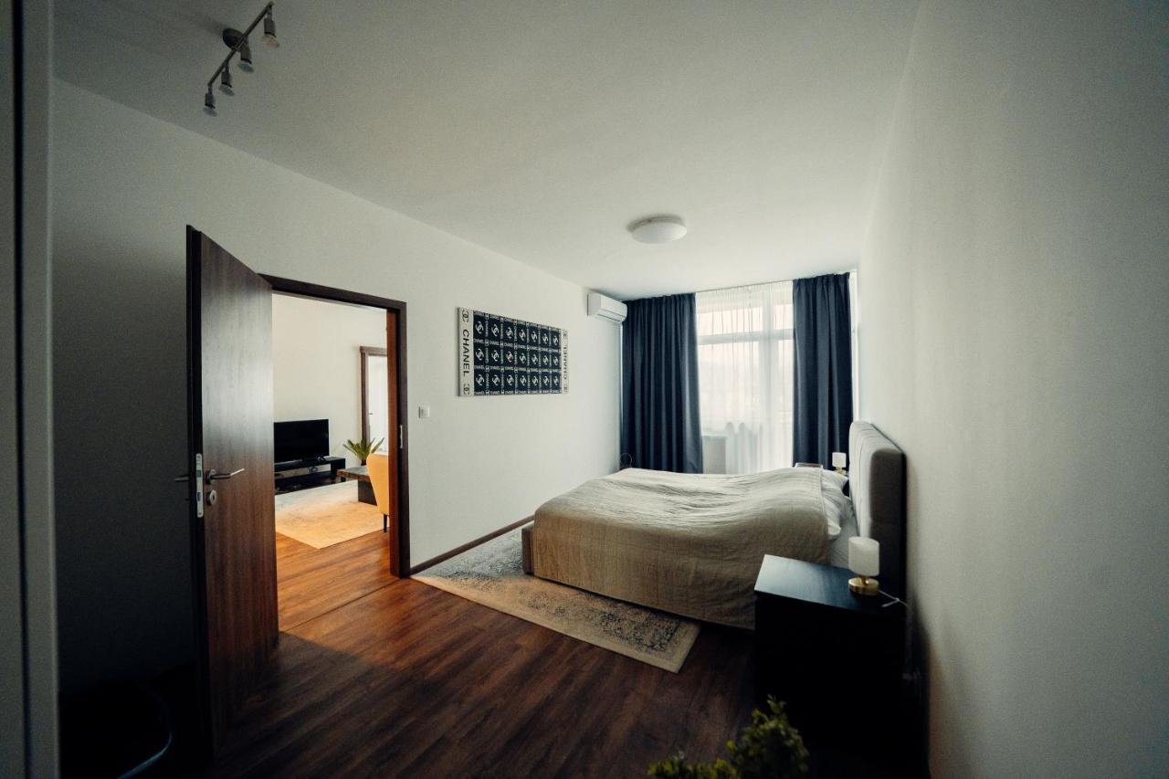 Tiffany Apartment Hotel Bratislava Exterior photo